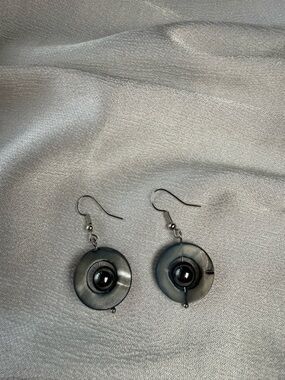 Round Shell Disc Drop Earrings in Gunmetal Gray beads